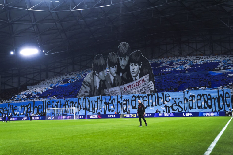 Les Anglais (et l’Europe) en admiration devant les tifos du Vélodrome