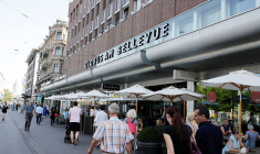 LE DISTRIBUTEUR SUISSE MIGROS MET EN VENTE CERTAINES ENSEIGNES