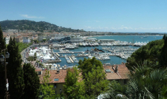 Le prix médian des transactions immobilières à Cannes est de 10 millions d'euros. (illustration) (Hermann / Pixabay)
