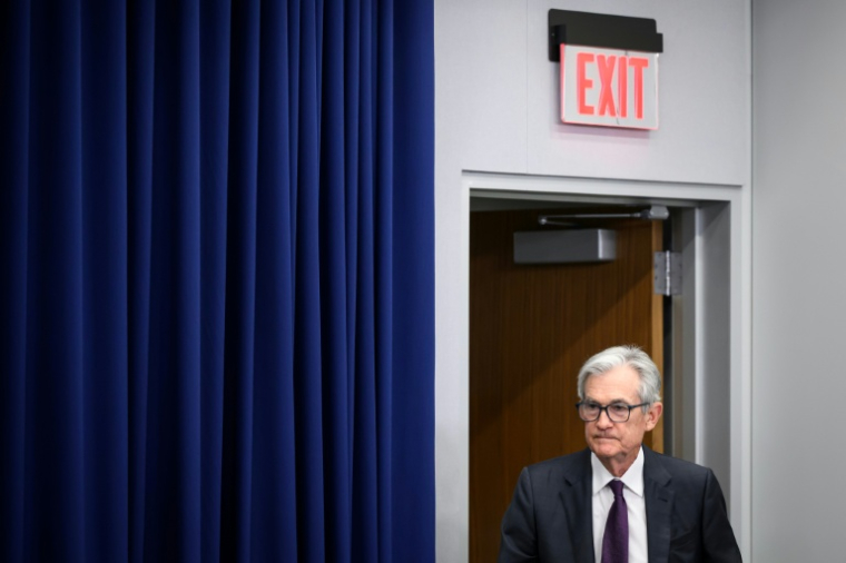 Le président de la Réserve fédérale américaine (Fed), Jerome Powell, arrive pour une conférence de presse après la réunion du Comité fédéral de l'open market à Washington, le 30 juillet 2025 ( AFP / Mandel NGAN )