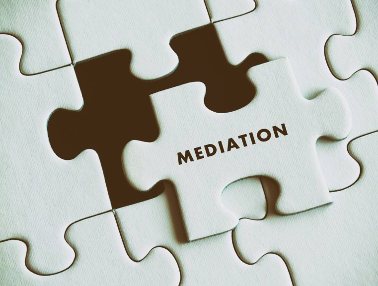 Médiation de la consommation : comment résoudre un différend sans passer par la justice / iStock.com - TheaDesign