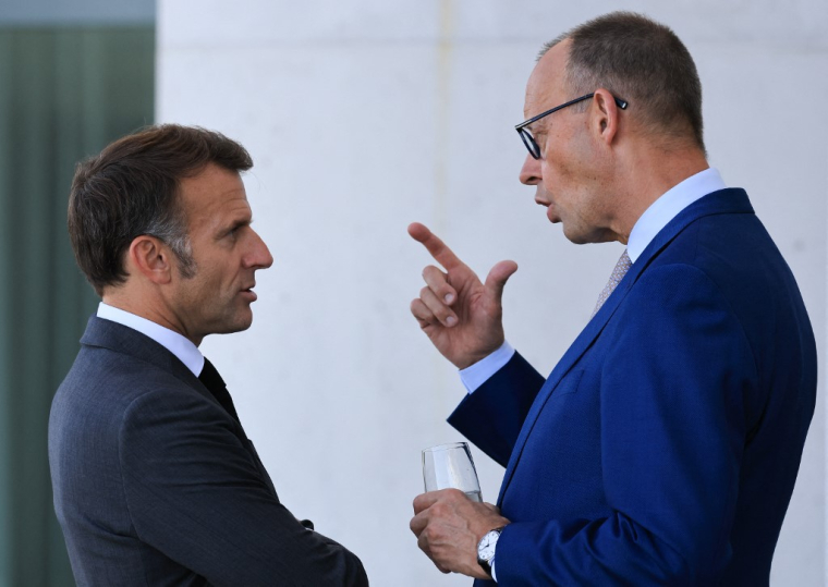 Emmanuel Macron et Friedrich Merz, le 24 juin 2026, à Berlin ( AFP / LUDOVIC MARIN )