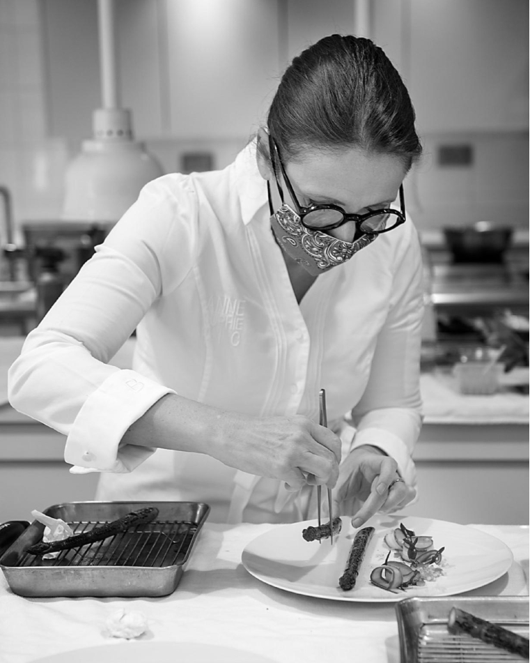 Ambitieuses, talentueuses et pleine d’énergie voici les portraits de 3 cheffes étoilées crédit photo : Facebook