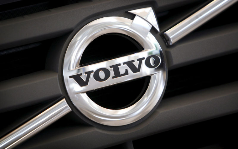 VOLVO: PROFIT NETTEMENT SUPÉRIEUR AUX ATTENTES AU 1ER TRIMESTRE