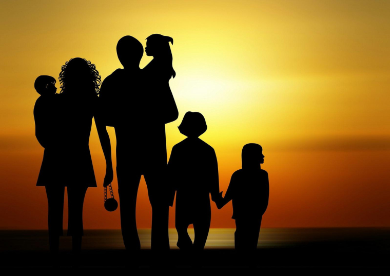 Pour toucher les allocations familiales, il faudra résider au moins neuf mois par an en France. (illustration) (Alexas_Fotos / Pixabay)