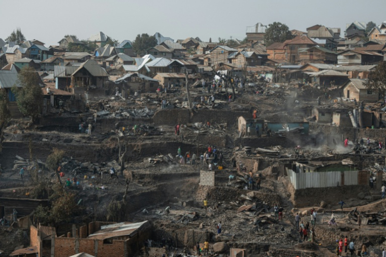 Vue d'ensemble de la zone ravagée par un incendie meurtrier à Bukavu, le 11 septembre 2026 en RDC ( AFP / Jospin Mwisha )