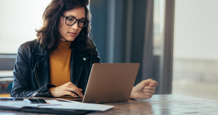 Les travailleurs indépendants n’ont pas droits à une indemnisation chômage. crédit photo : Jacob Lund/Shutterstock / Jacob Lund