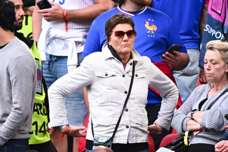 Véronique Rabiot va porter plainte après PSG-OM