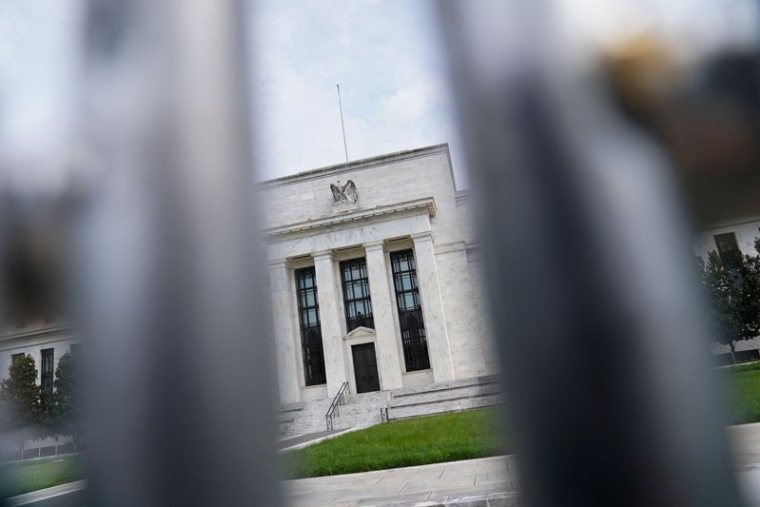 LA FED ACCÉLÈRE LA REMONTÉE DES TAUX ET PRÉVOIT UN RALENTISSEMENT DE L'ÉCONOMIE