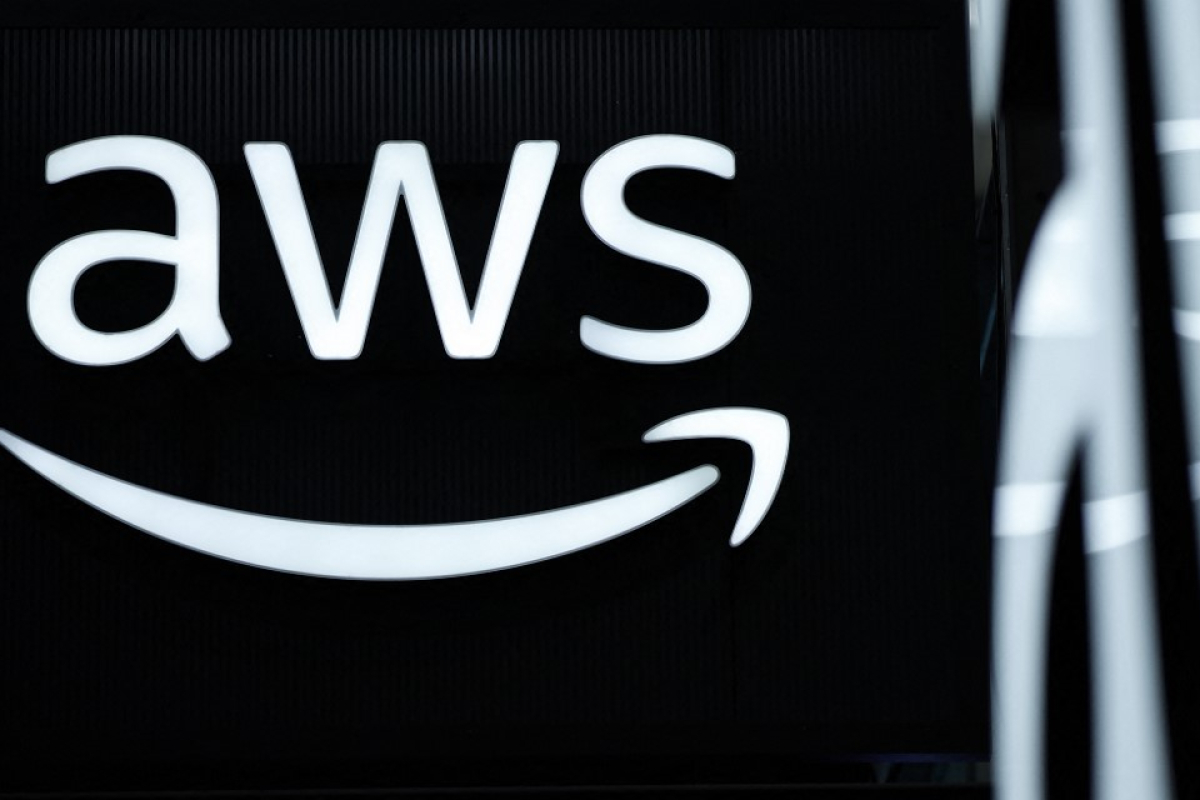 Course à l'IA : face à Nvidia et Google, Amazon dévoile sa nouvelle puce Trainium 3 et annonce déjà la suivante