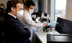 FRANCE: MACRON PRÉSENTE UN PLAN À 10 ANS POUR FAIRE RECULER LE CANCER