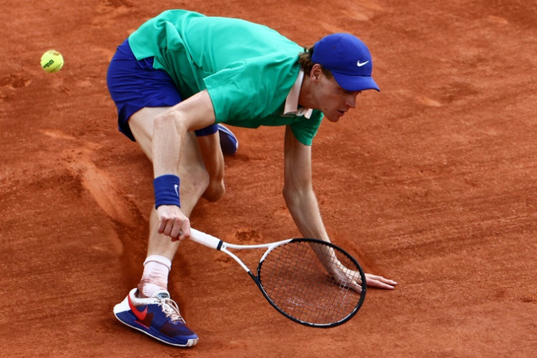 L'Italien Jannik Sinner en finale de Roland-Garros, contre Carlos Alcaraz, le 8 juin 2025 à Paris ( AFP / Thibaud MORITZ )