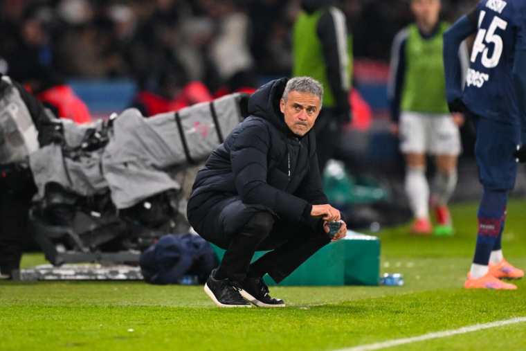 Luis Enrique enrage contre les interruptions de match au Parc