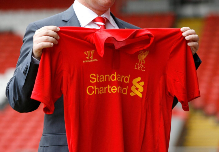 Un conducteur de bus londonien licencié pour avoir porté un maillot de Liverpool