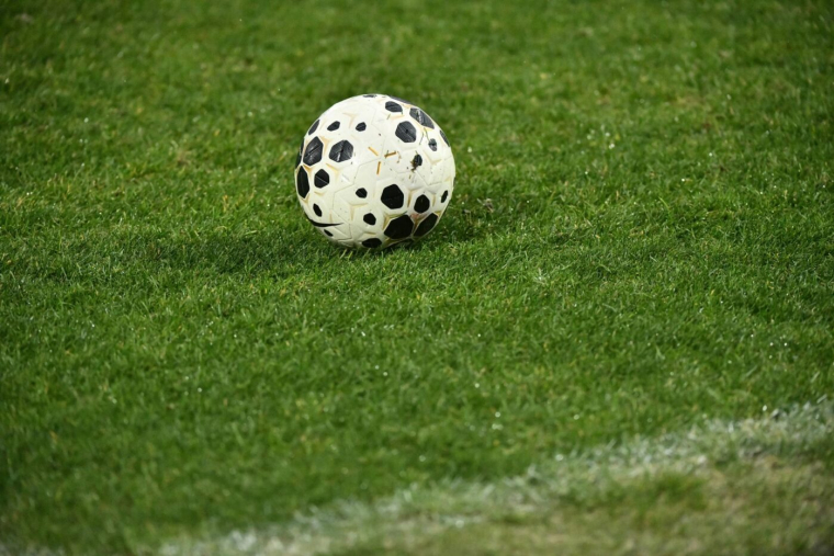 Mais qui en veut à la pelouse de l'UA St-Sever ?