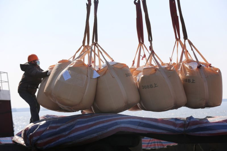 CHINE: LES EXPORTATIONS ONT BATTU LES ATTENTES EN JUIN AVEC LES DÉCONFINEMENTS