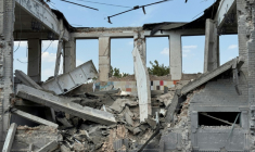 Un bâtiment détruit de la colonie pénitentiaire de la région de Zaporijjia, après des frappes russes, le 29 juillet 2025 ( AFP / Olexandr PAVLOV )