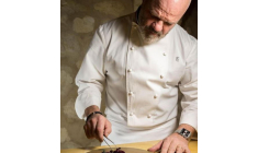 Le secteur de l’horlogerie fait les yeux doux aux chefs étoilés. crédit photo : Capture d’écran Instagram @chef.etchebest