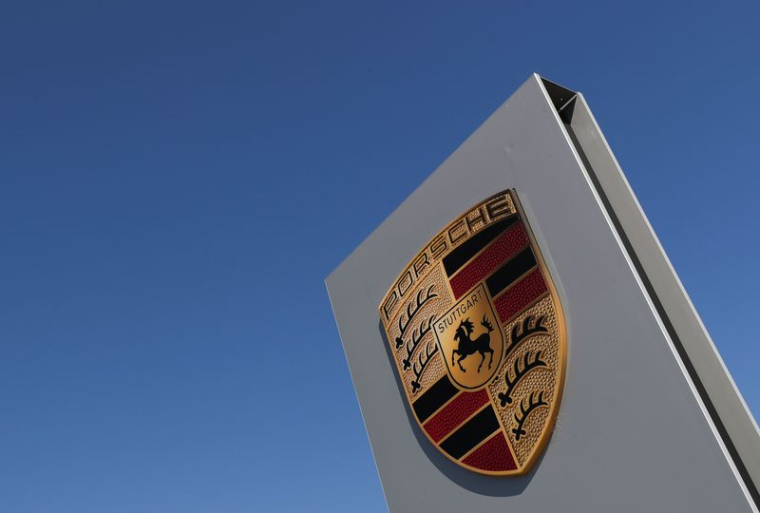 VOLKSWAGEN ET PORSCHE SE DISCUTENT DE L'ENTRÉE EN BOURSE DE PORSCHE