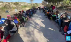 7 000 migrants à Lampedusa : le centre d'accueil débordé