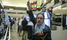 Un opérateur à la Bourse de New York, le 24 mars 2026 ( AFP / ANGELA WEISS )