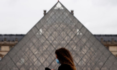 FRANCE: LE LOUVRE A VU SA FRÉQUENTATION BAISSER DE 72% EN 2020