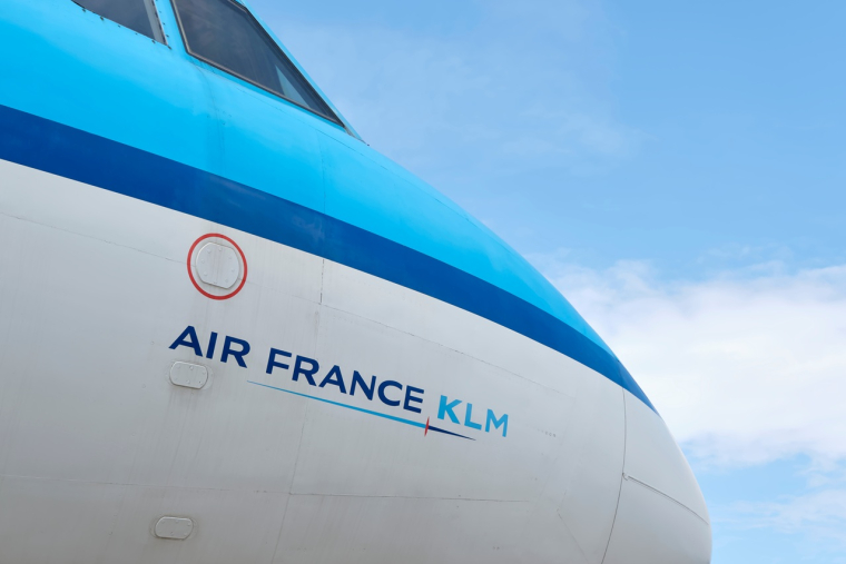 Le cockpit d'un appareil au couleurs de KLM. (crédit : Adobe Stock)