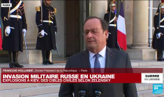 REPLAY - François Hollande, invité à l'Elysée, s'exprime sur l'invasion militaire russe en Ukraine