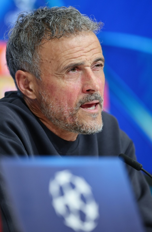 L'entraîneur du Paris SG, Luis Enrique, le 5 mai 2026 en conférence de presse à Munich ( AFP / Alexandra BEIER )