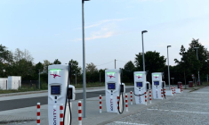 LES VENTES DE VÉHICULES ÉLECTRIQUES ET HYBRIDES S'ENVOLENT EN EUROPE