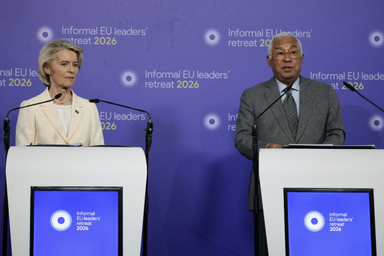 Ursula von der Leyen et Antonio Costa à Rijkhoven, en Belgique, le 12 février 2026. ( AFP / LUDOVIC MARIN )