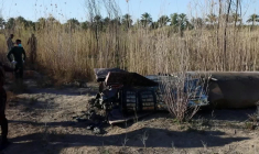 Iran-USA: Des officiers irakiens inspectent les débris d'un missile près de Hilla