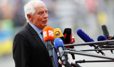 Josep Borrell assiste au sommet informel de l'UE 27 et à la réunion au sein de la Communauté politique européenne au Château de Prague