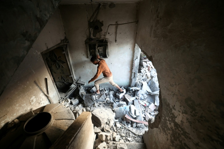 Une maison détruite par une frappe israélienne, à Nousseirat, dans le centre de la bande de Gaza, le 28 septembre 2025 ( AFP / Eyad BABA )