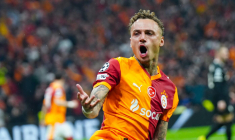 Noa Lang privé de PlayStation