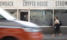 LES PROMOTEURS DE CRYPTOMONNAIES INVESTISSENT LA RUE PRINCIPALE DE DAVOS