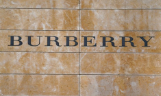 BURBERRY RÉSISTE EN BOURSE, MALGRÉ LA CHUTE DE SES VENTES AU 4E TRIMESTRE