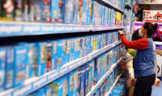 ZONE EURO: LES VENTES AU DÉTAIL DÉPASSENT LES ATTENTES EN MARS