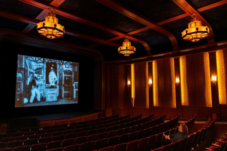Le film du Français Georges Méliès "Gugusse et l'automate" projeté au Centre national de conservation de l'audiovisuel de la Bibliothèque du Congrès, à Culpeper, le 2 avril 2026 en Virginie ( AFP / Kent Nishimura )