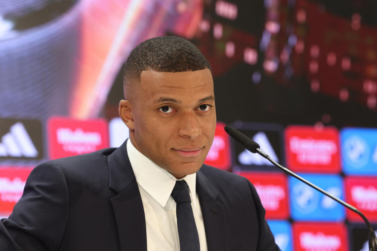 Kylian Mbappe à Madrid le 16 juillet 2024. ( AFP / PIERRE-PHILIPPE MARCOU )