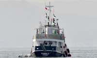 Le navire "Family" faisant partie de la Flottille internationale pour Gaza, au mouillage au large du village de Sidi Bou Saïd, près de Tunis, le 9 septembre 2025 en Tunisie ( AFP / FETHI BELAID )