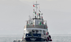 Le navire "Family" faisant partie de la Flottille internationale pour Gaza, au mouillage au large du village de Sidi Bou Saïd, près de Tunis, le 9 septembre 2025 en Tunisie ( AFP / FETHI BELAID )