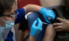 CORONAVIRUS: LES EXPERTS AUPRÈS DE LA FDA AUX USA APPROUVENT LE VACCIN PFIZER-BIONTECH