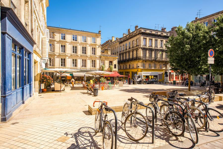 Comment réduire ses charges de copropriété ?-iStock-RossHelen .jpg