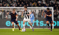 La Juventus prend le meilleur sur Lecce et s'invite sur le podium