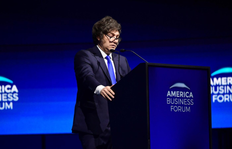 Javier Milei veut interdire l'entrée en Argentine aux auteurs de « messages de haine »