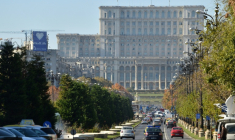 Le palais du Parlement, à Bucarest, le 1er novembre 2017 ( AFP / Daniel MIHAILESCU )