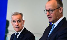 Le chancelier allemand Friedrich Merz et le Premier ministre canadien Mark Carney à Berlin le 26 août 2025. ( AFP / TOBIAS SCHWARZ )