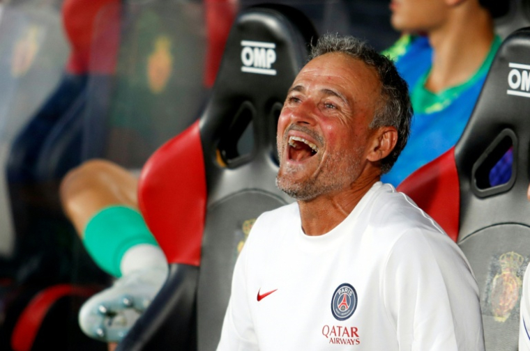 L'entraîneur espagnol du Paris Saint-Germain, Luis Enrique, avant le début d'un match amical contre le RCD Majorque, à Palma de Majorque, le 8 août 2026 ( AFP / JAIME REINA )