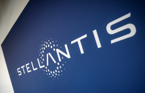 Stellantis a poursuivi son lent redressement au troisième trimestre ( AFP / Simon Wohlfahrt )